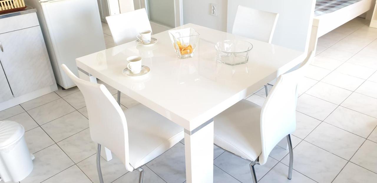 The White Apartment オフリド エクステリア 写真
